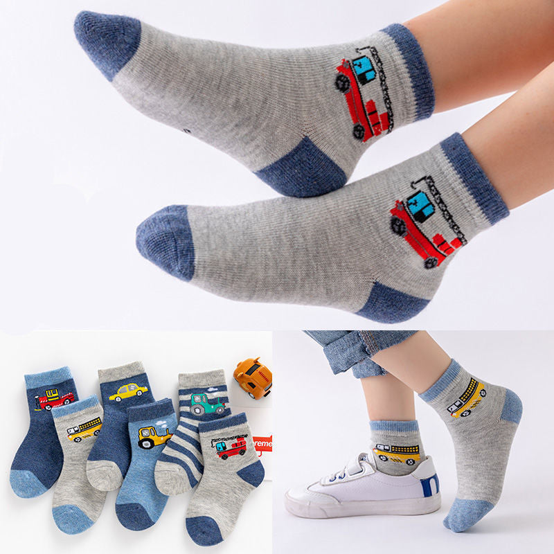 The Summer Breath: Breathable Cotton Boat Socks for Students