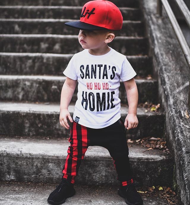 Graphic Statement Lettering Signature Jersey