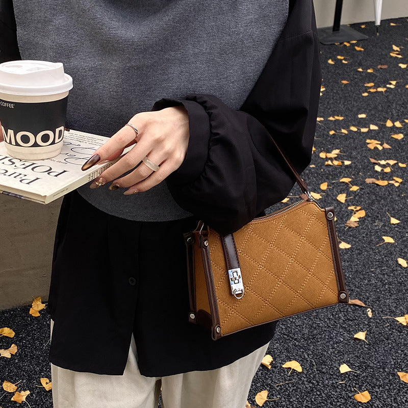 Women's Design Shoulder Messenger Bag High-grade Diamond Plaid