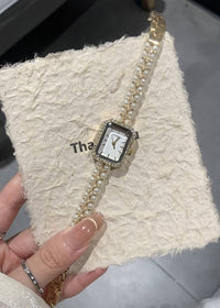Gold Shell White Surface