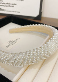 V Shaped pearl style