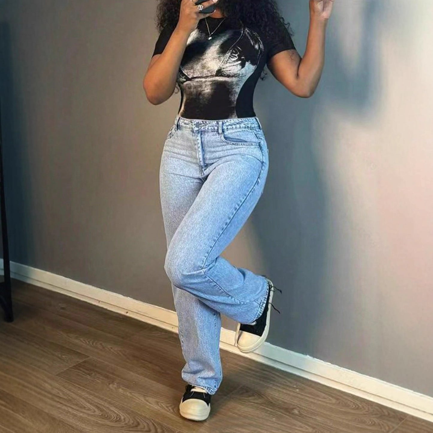 Fashionable All-match Simple Solid Color Elegant Elegant Straight Jeans For Women