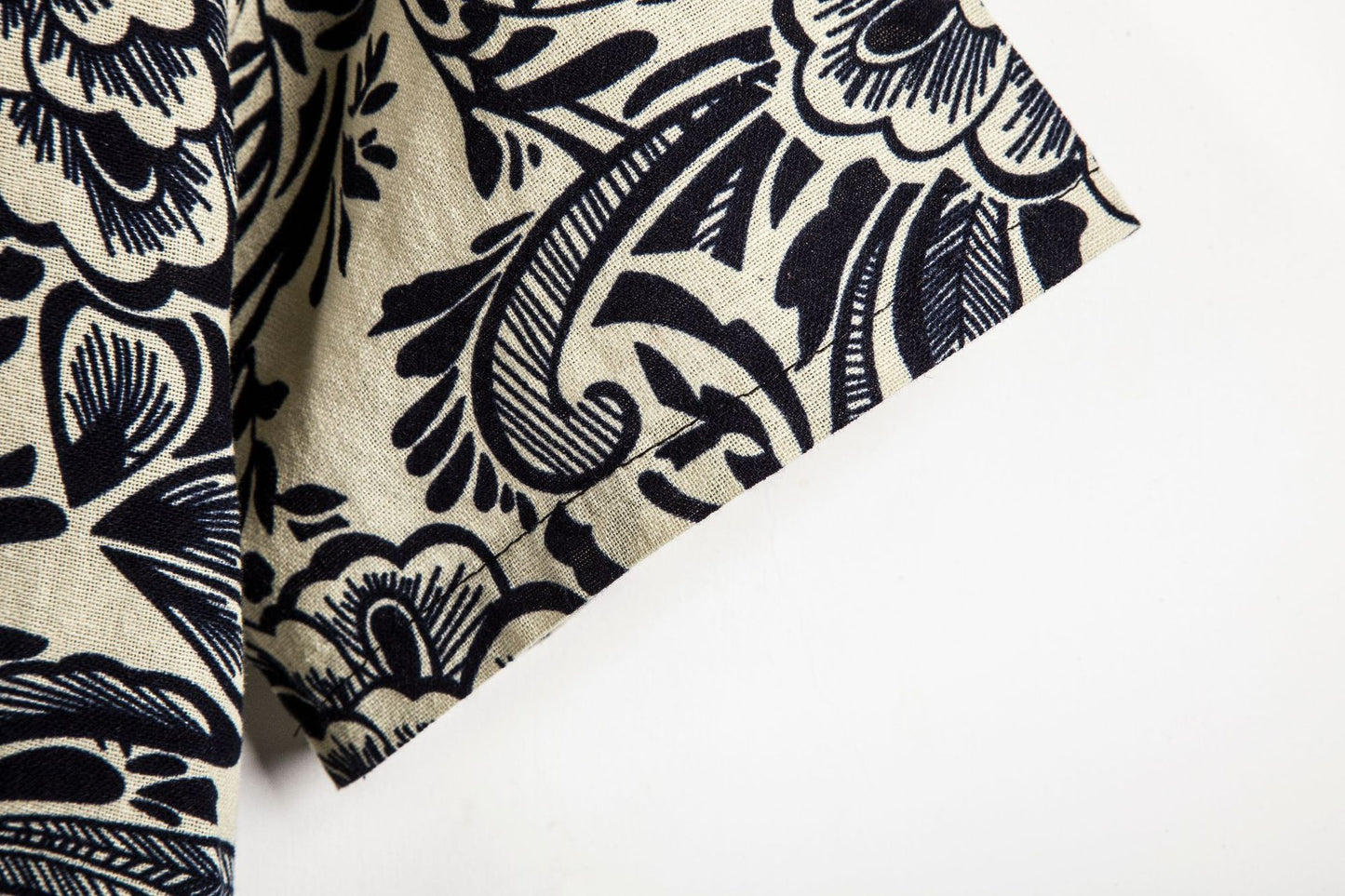 Men's plus size floral short sleeve shirt