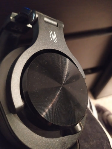 SoundElite: OneOdio Premium Over-Ear Wired & Wireless Headphones