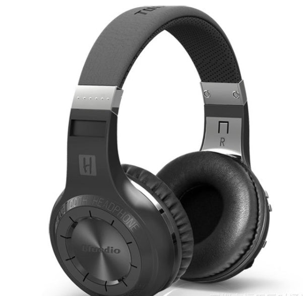 ChromeAir: Bluedio Wireless Headphones in White & Silver