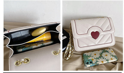 Popular underarm chain messenger bag texture this year