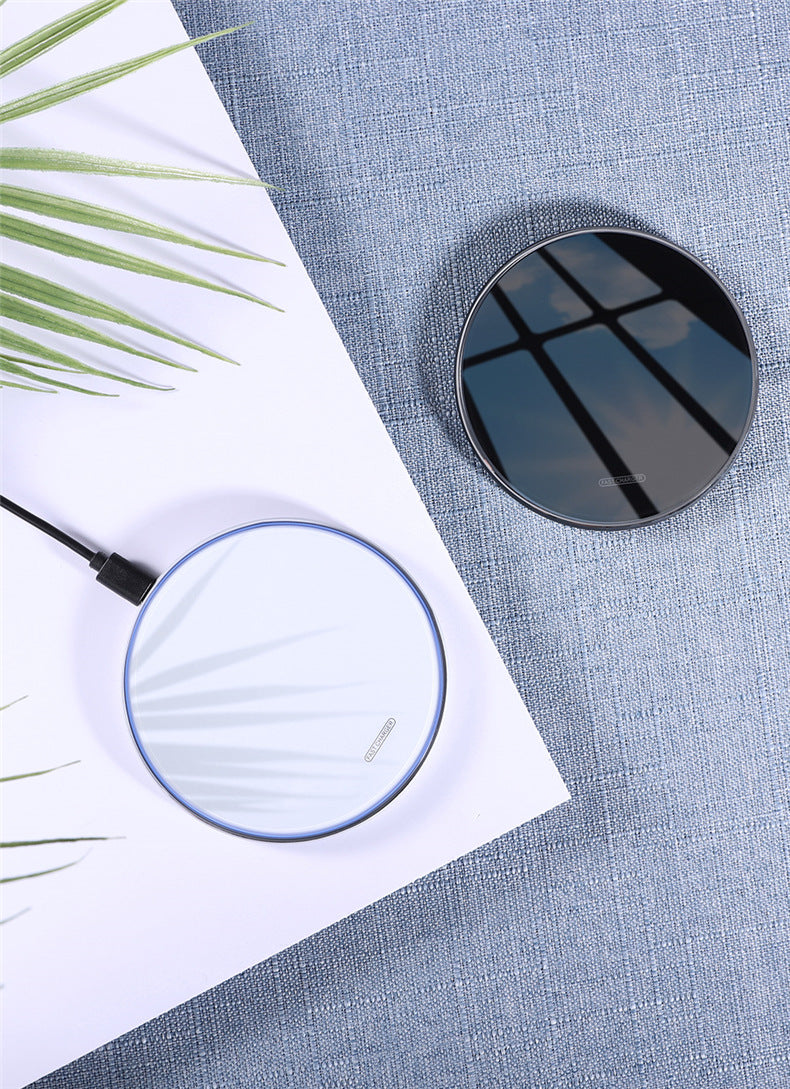 MirrorCharge 10W: Fast Charge Cross-Border Mirror Wireless Charger