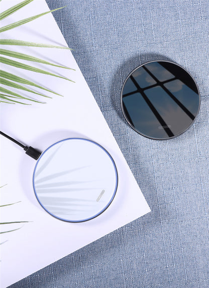 MirrorCharge 10W: Fast Charge Cross-Border Mirror Wireless Charger
