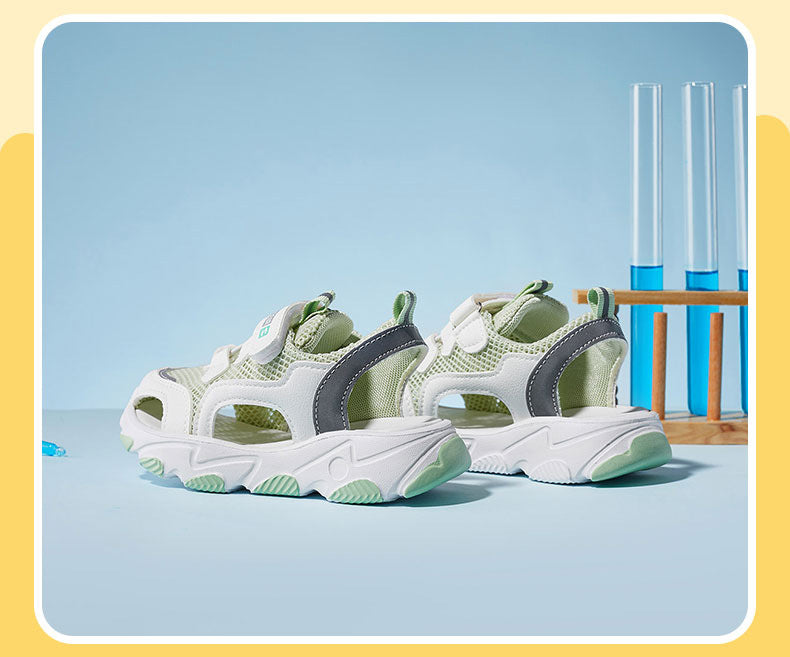 Toe-Cap Kinetic: Single-Shoe Beach Toe-Cap Sneakers