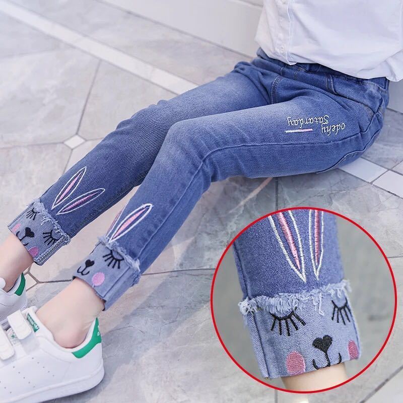 The Loose Denim: Spring Autumn Girls’ Loose Fit Jeans