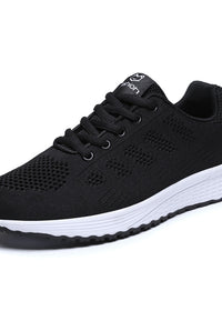 Flat shoes black