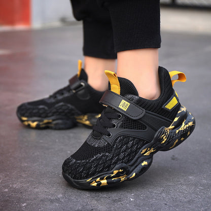 The Non-Slip Lattice: Spring & Summer Mesh Non-Slip Sports Shoes