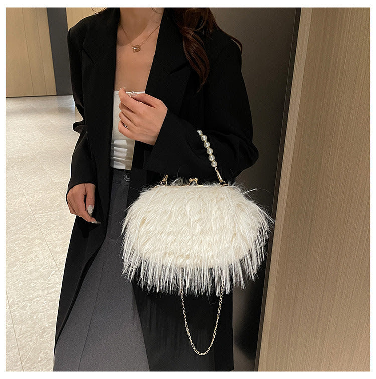High-grade Versatile Niche Pearl Chain Furry Crossbody Shoulder