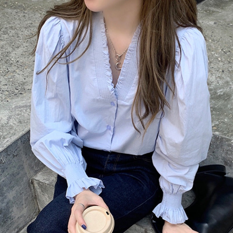 V Neck Pleated Fungus Trimmed Puff Sleeves