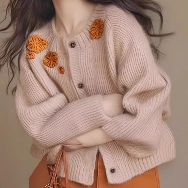 Women's Simple Embroidered Flower Age-reducing Sweater