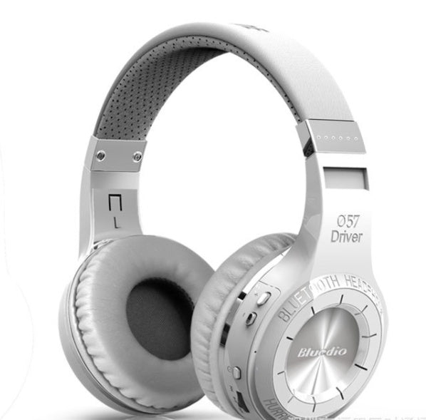 ChromeAir: Bluedio Wireless Headphones in White & Silver