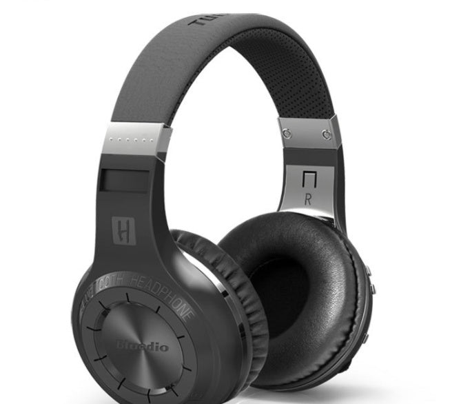 ChromeAir: Bluedio Wireless Headphones in White & Silver