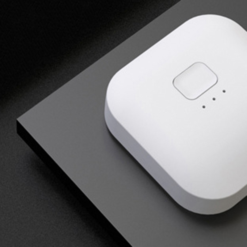 AeroNecklace USB: Wearable Personal USB Purifier