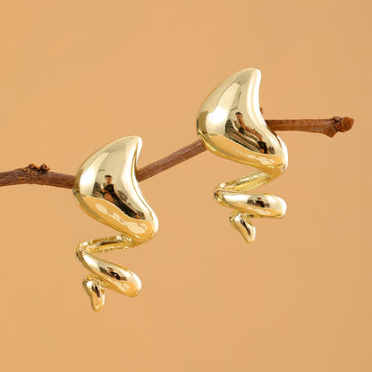 Fashionable Snake Shaped Personalized Gold Alloy Earrings
