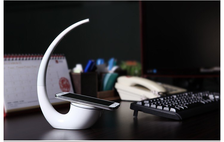 PhantomGlow: Eye-Care LED Table Lamp with Integrated Wireless Charger