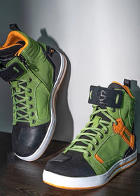 Black green