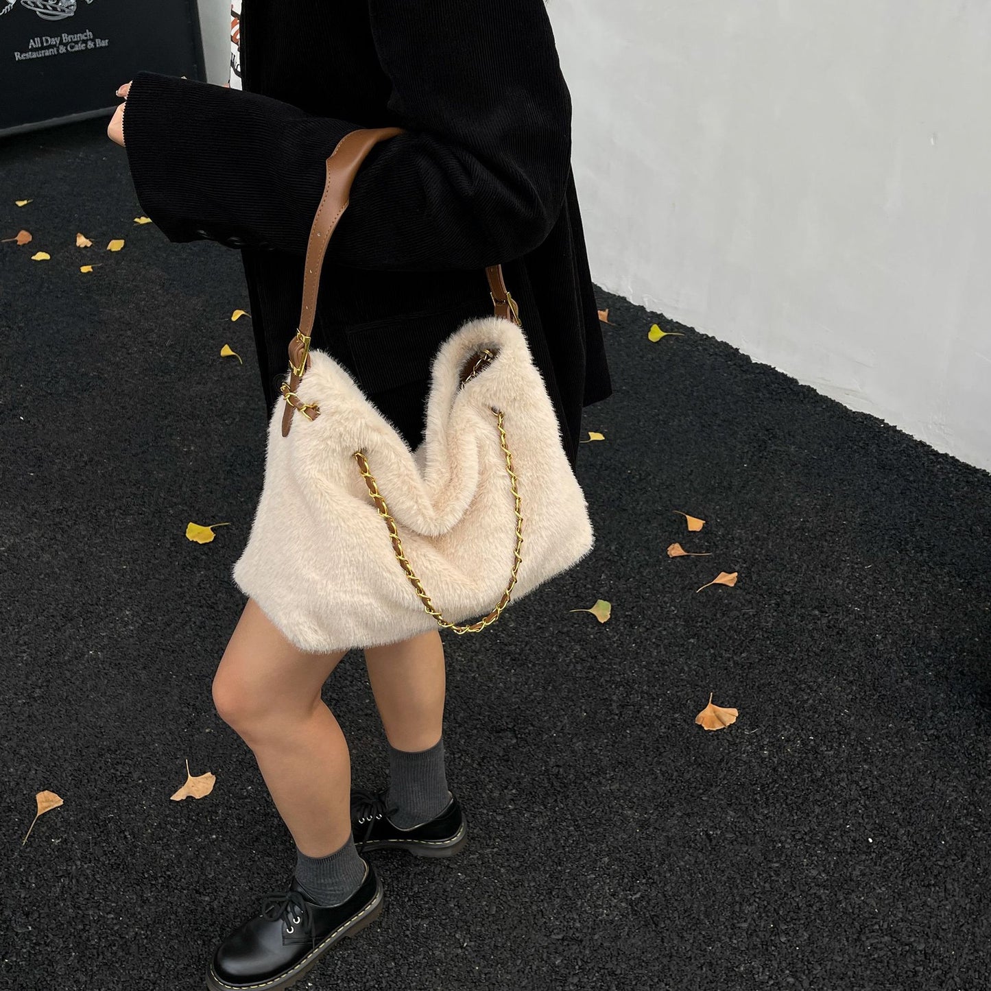 Large Capacity Fur Bag Women's Shoulder Messenger Bag