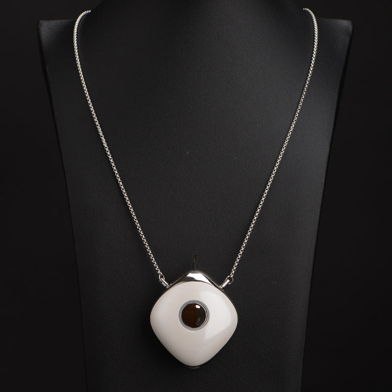 AeroNecklace Sport: Lightweight Personal Air Necklace