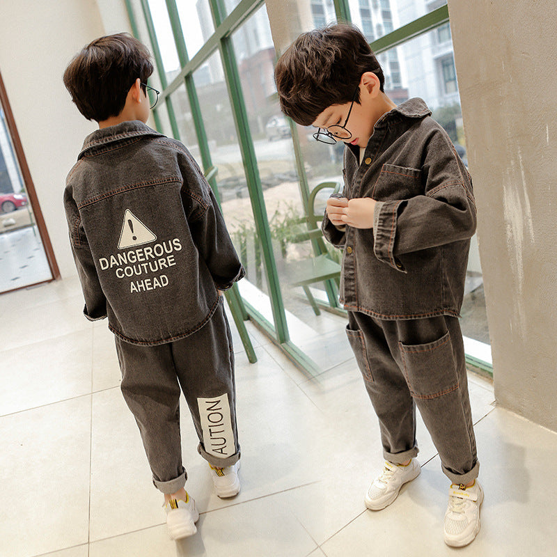 The Verdant Voyager: Spring-Season Performance Jacket Set