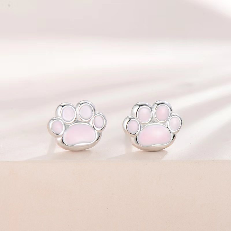 S925 Milk Gas Cat's Paw Ear Studs Simple