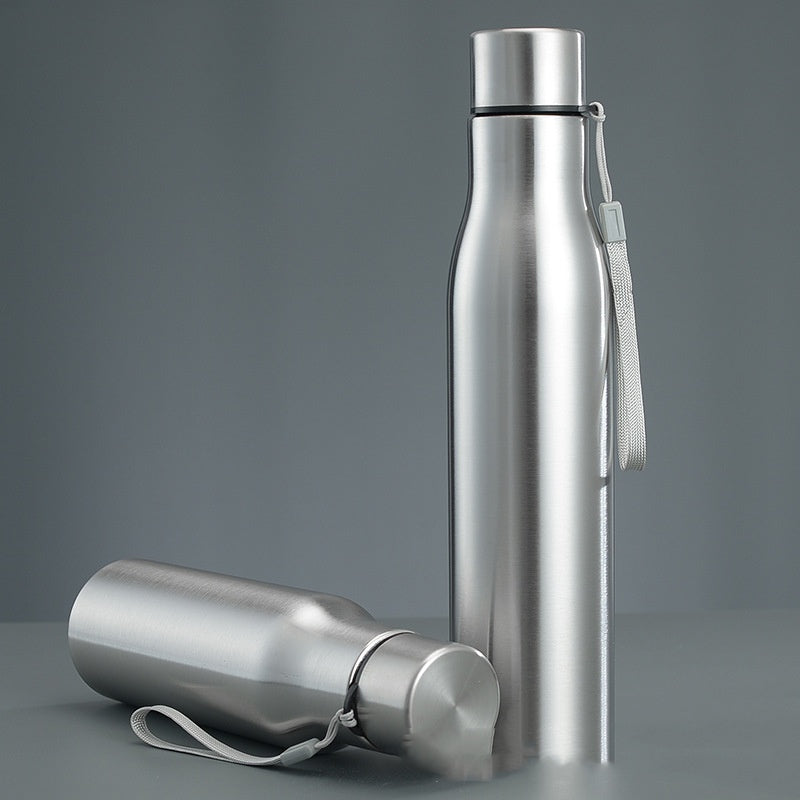 Grand Hydrator: Large-Capacity Rope-Holding Outdoor Kettle