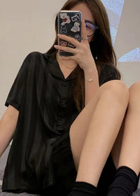 Double short black vertical ba
