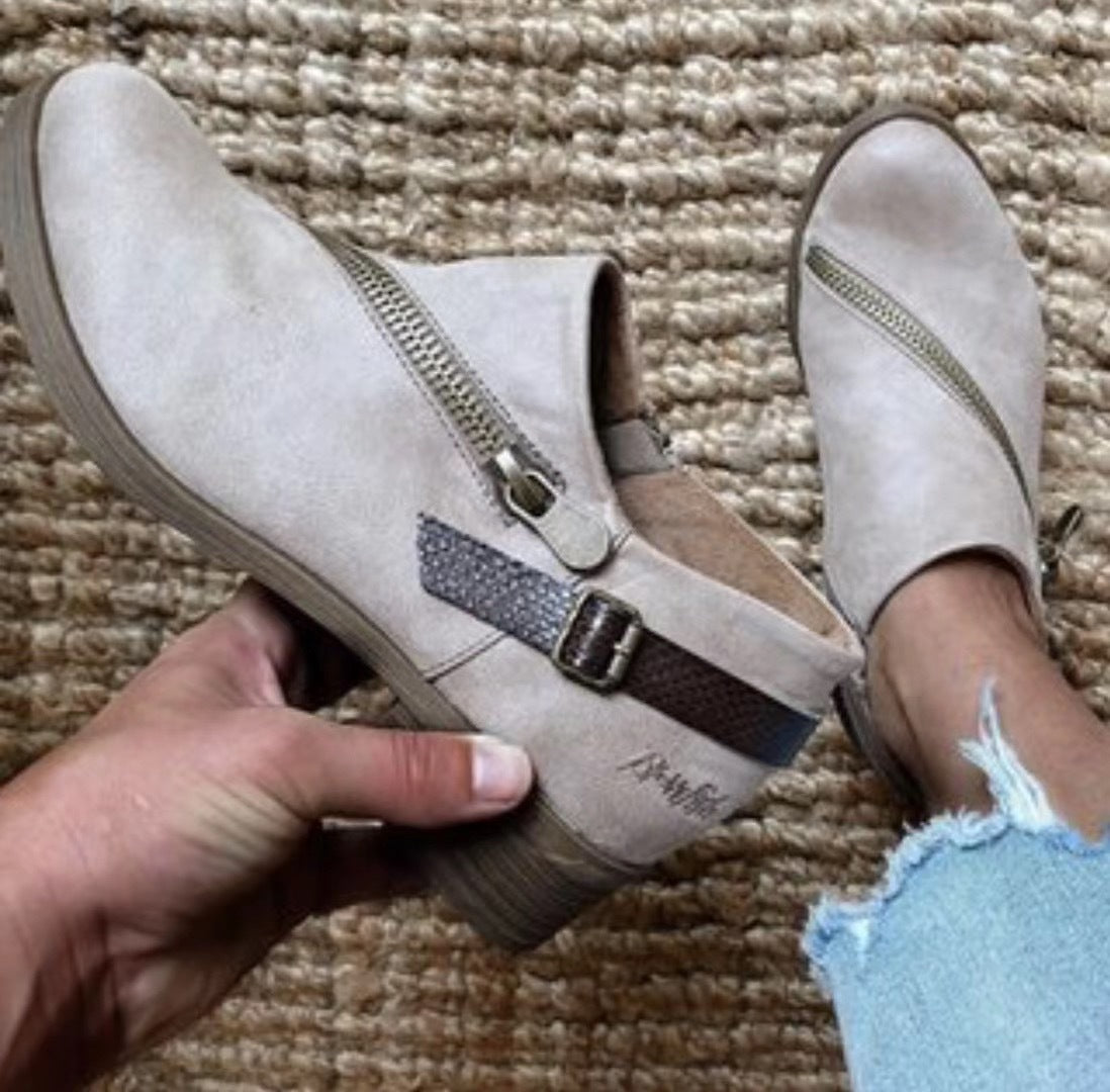 Best Mid Heel Boots For Women With Zipper Closure And Comfortable Ankle Support
