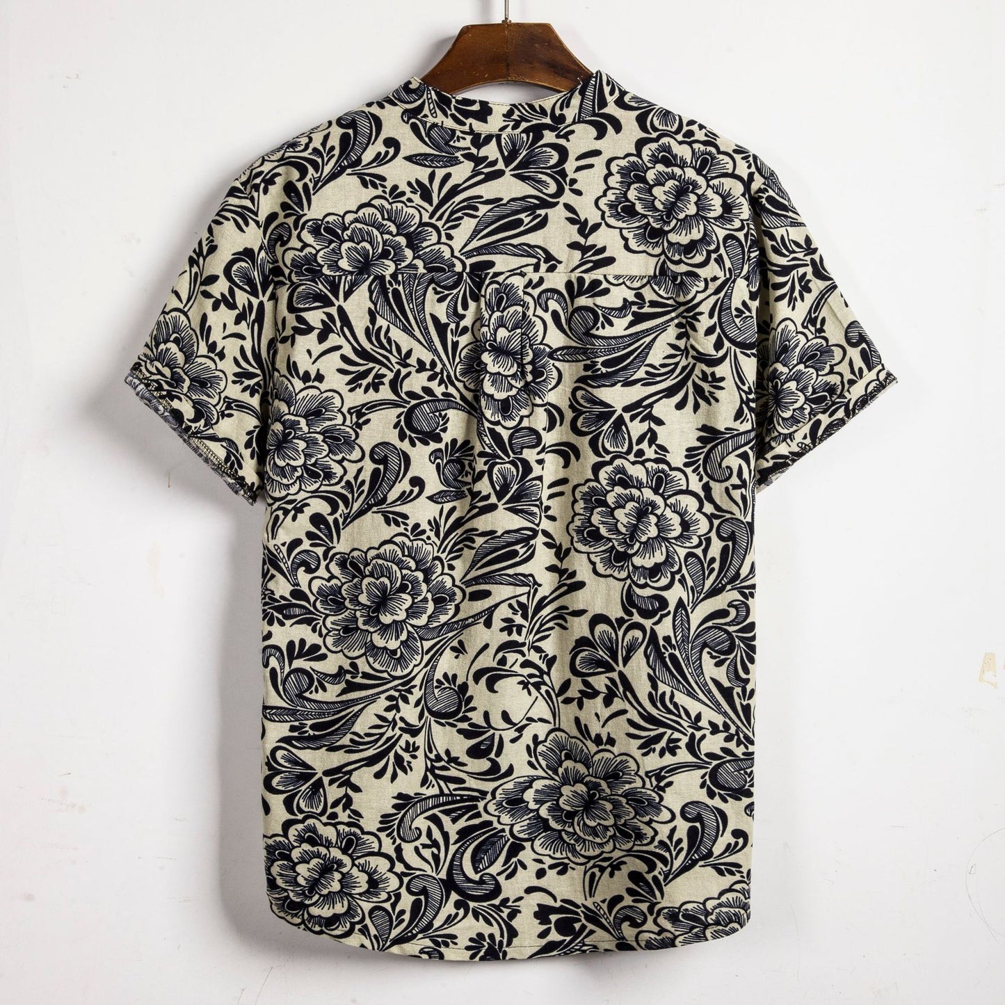 Men's plus size floral short sleeve shirt