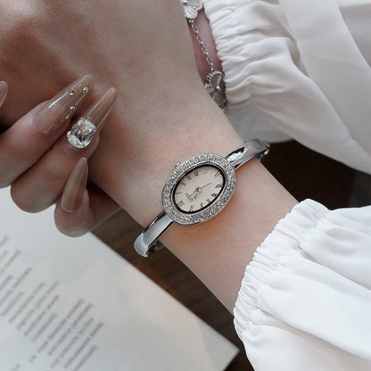 Niche Oval Bathtub Bracelet Women's Watch