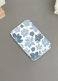 Large Floral Pattern