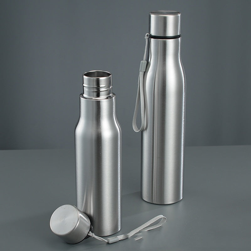 Grand Hydrator: Large-Capacity Rope-Holding Outdoor Kettle