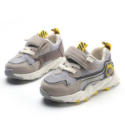 The Functional Maverick: New-Season Casual Functional Shoes