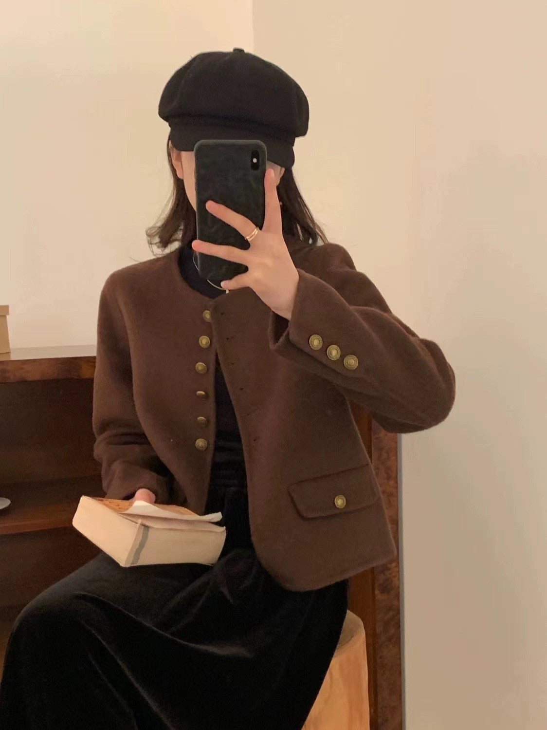 High Sense Short Temperamental Crew Neck Coat Women