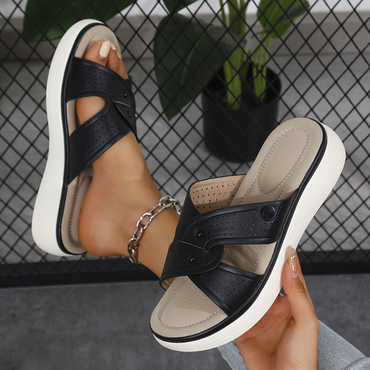 Personality Retro Slippers For Women