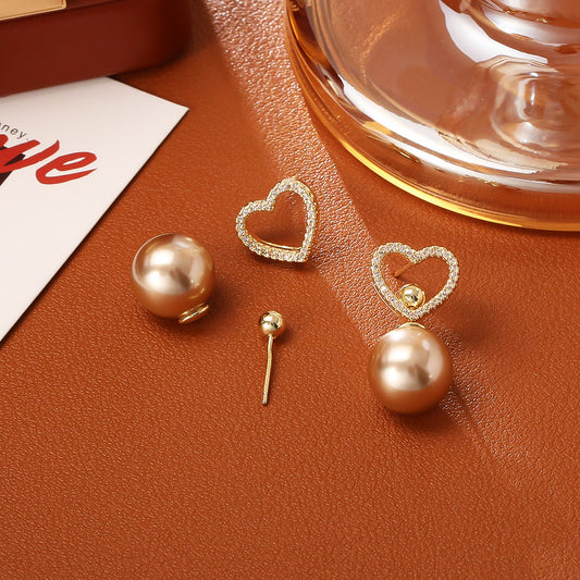 Classic Heart Pearl Stud Earrings Fashionable And Elegant