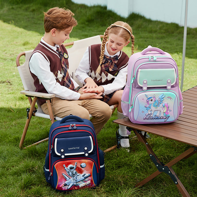 The Cloud Cartoon: Large-Capacity Lightweight Cartoon Backpack