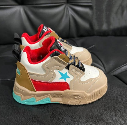 The Modern Nomad: Boys’ Fashion-Forward Sports Leisure Shoes