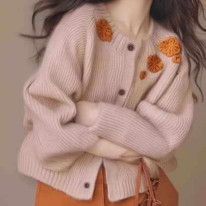 Women's Simple Embroidered Flower Age-reducing Sweater