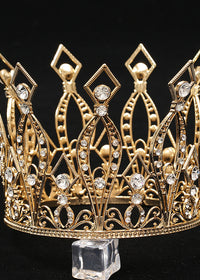 Golden white diamond adult
