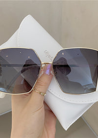 White frame grey chip