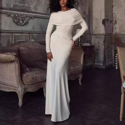 Women's Dress With Round Neck, Pleated Design, And Waist Cinching