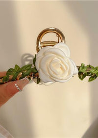 Twisted Vine Pure White Rose