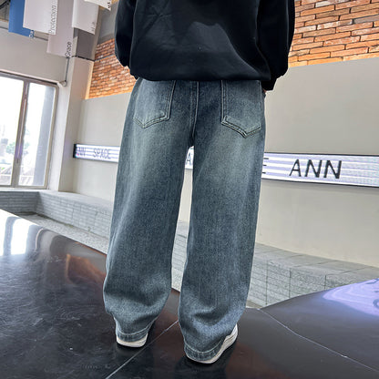 Urban Minimalist Solid Tone Straight-Fit Jeans