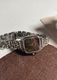 Silver Streak Green Surface