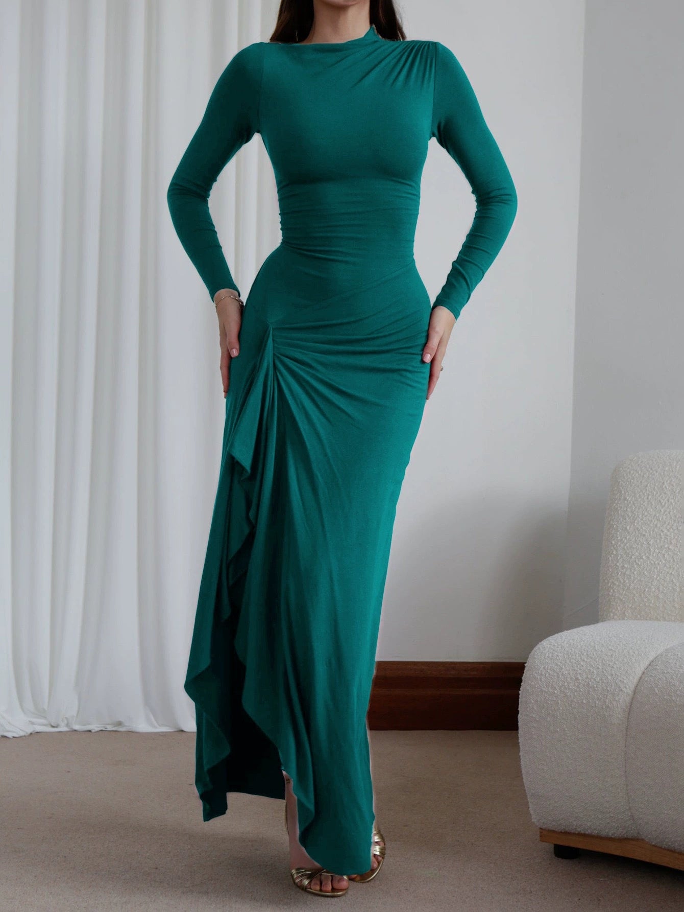 Fashionable Solid Color Round-neck Slim-fit Dress With An Irregular Slit